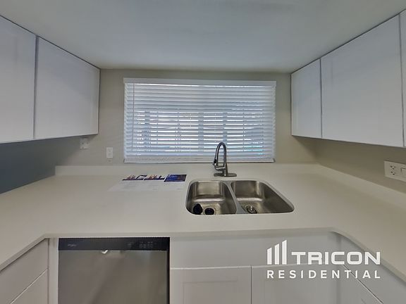 4th image of 4608 W Diana Ave
