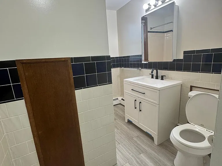 35 Humes St #1 — Photo 3