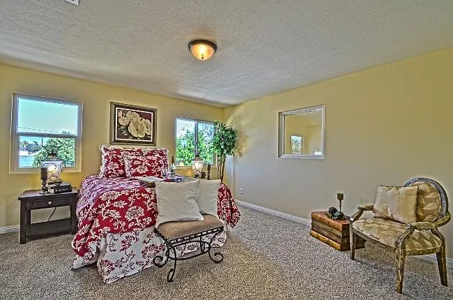 8727 Arcadia Ave — Photo 9