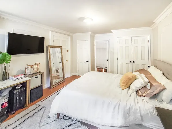 151 South 2nd Street image 9 of 9