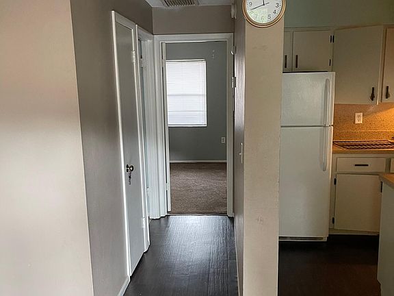 2nd image of 1025 S Ohio Ave #8