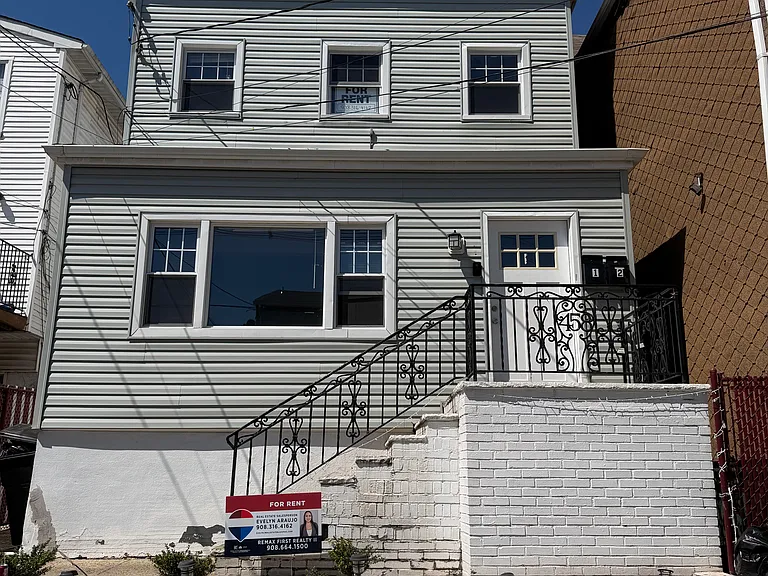 458 Livingston St #2 — Photo 1