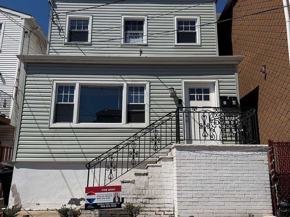 1st image of 458 Livingston St Floor 2
