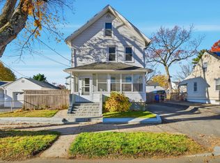 114 Monrovia St, Springfield, MA 01104