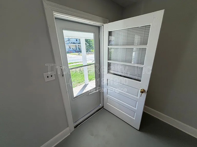 912 Nashville Rd — Photo 17