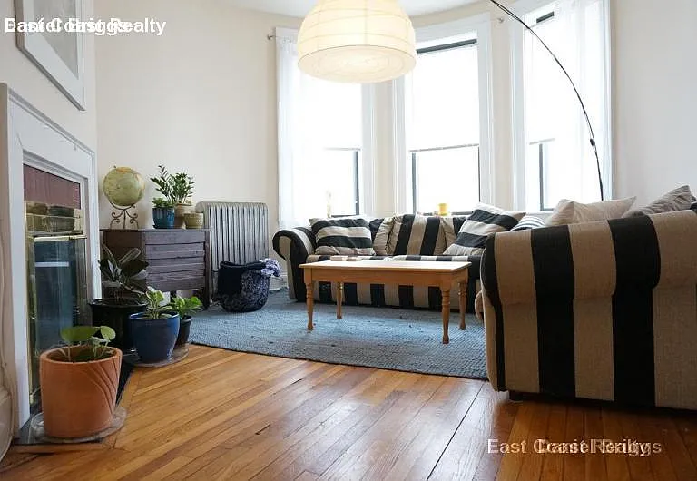 48 Cummings Rd #3 — Photo 2