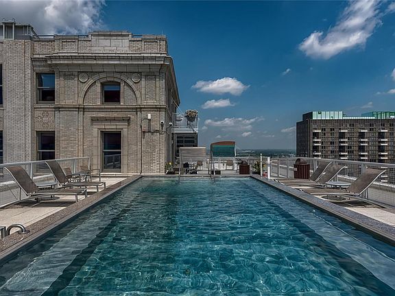 2nd image of 314 N Broadway St #701