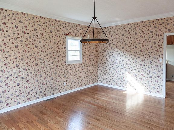 4th image of 1219 Harper Pl