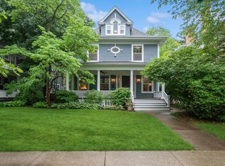 1040 Michigan Ave, Evanston, IL 60202