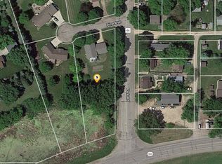 801 Pine Ave, Madison Lake, MN 56063