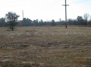 540 Howell Rd, Saint Pauls, NC 28384