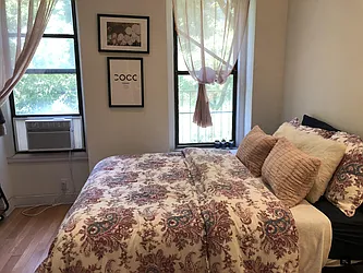 Rented by R New York