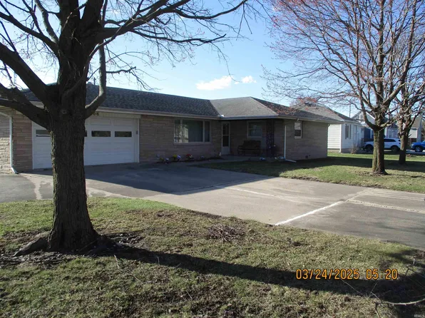 608 N Maine St, Remington, IN 47977