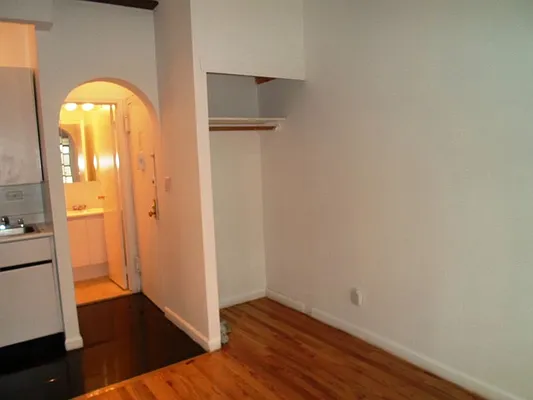 Rented by Sky Management | media 29