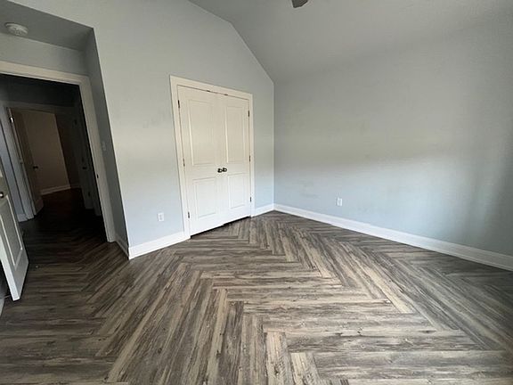 5th image of 3818 Bettes Ln
