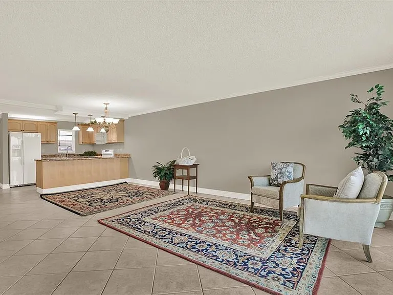 7625 Sun Island Dr S #107 — Photo 7