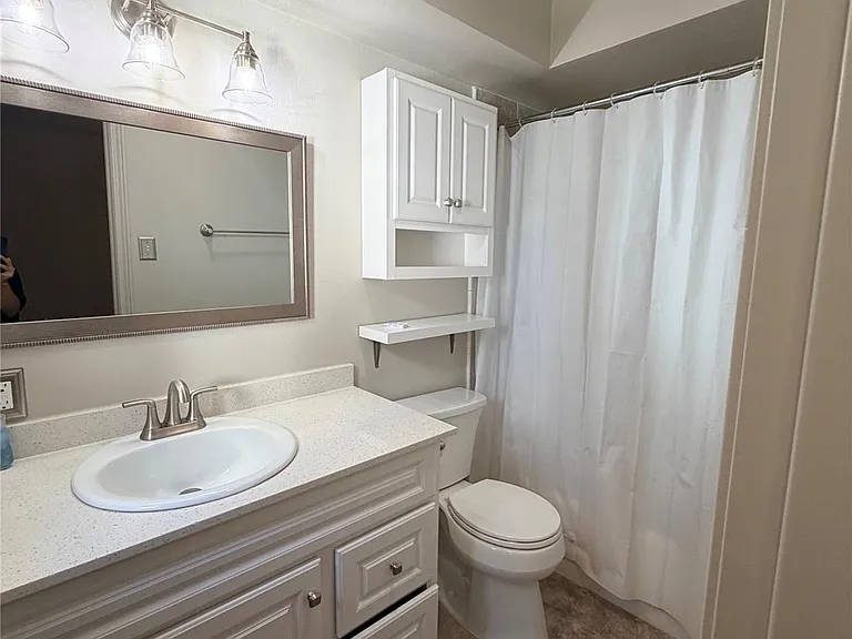 7603 Grape St — Photo 24