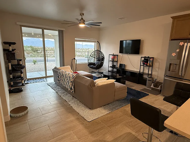 5104 Venado St — Photo 13