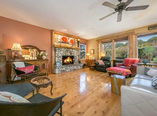 28843 Manitoba Dr, Lake Arrowhead, CA 92352