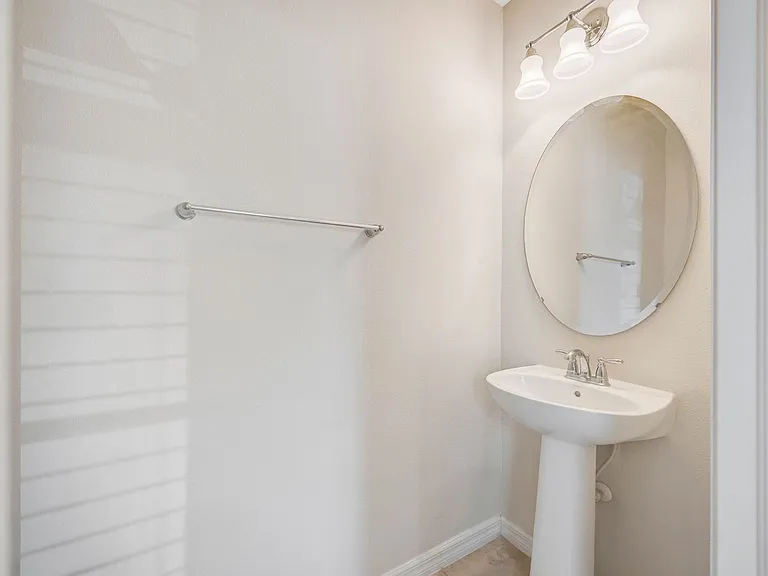 4836 Chatterton Way — Photo 7