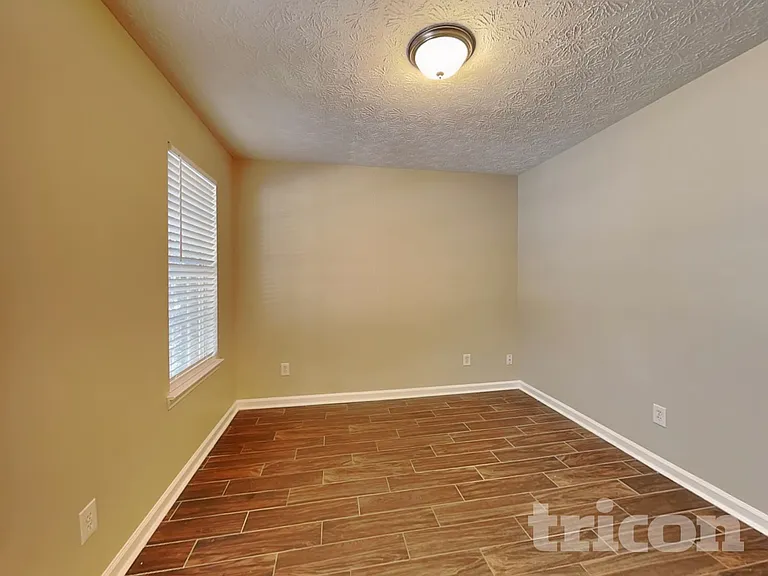 1120 Patton Way — Photo 16