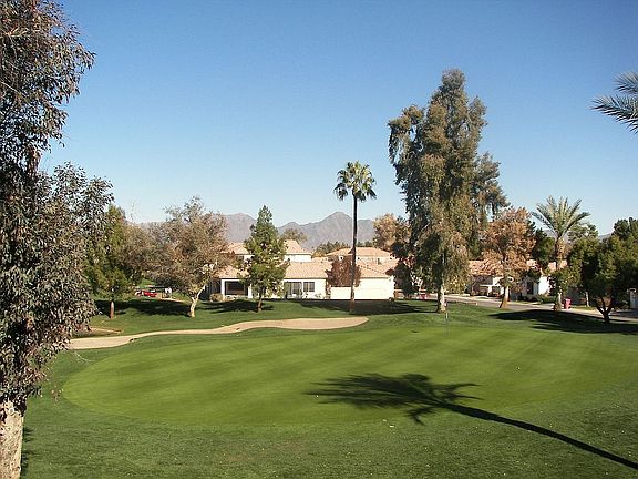 Amazing golf course & mountain views