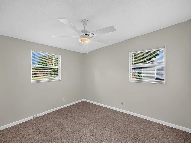 87 Saratoga Cir S — Photo 10