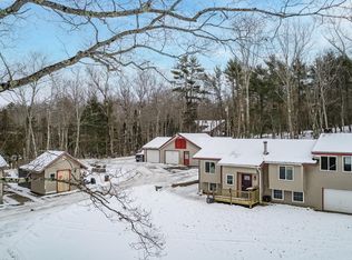 13 Ledgewood Dr, Bucksport, ME 04416