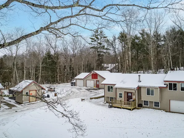 13 Ledgewood Drive, Bucksport, ME 04416