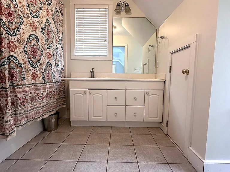 14 Elizabeth St #5 — Photo 18