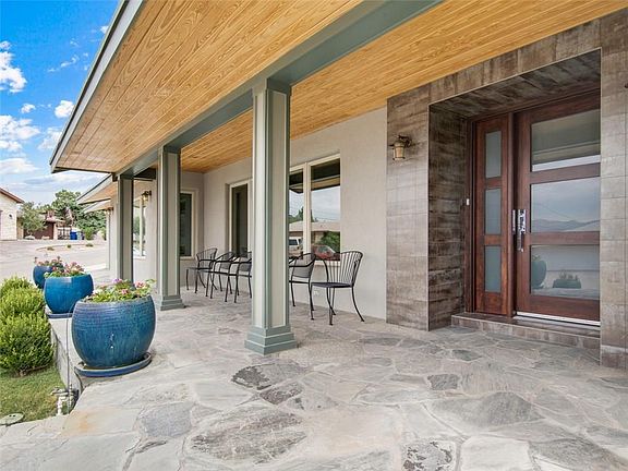 3rd image of 4000 Santa Anita Dr