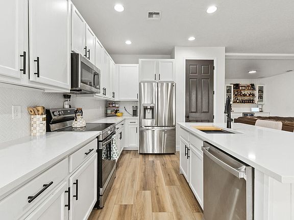 4th image of 11379 SW Reston Court