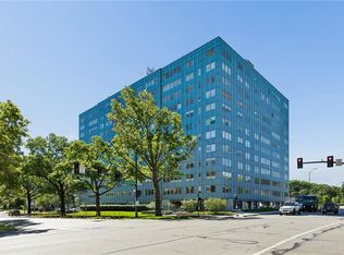 333 W Meyer Blvd APT 306, Kansas City, MO 64113