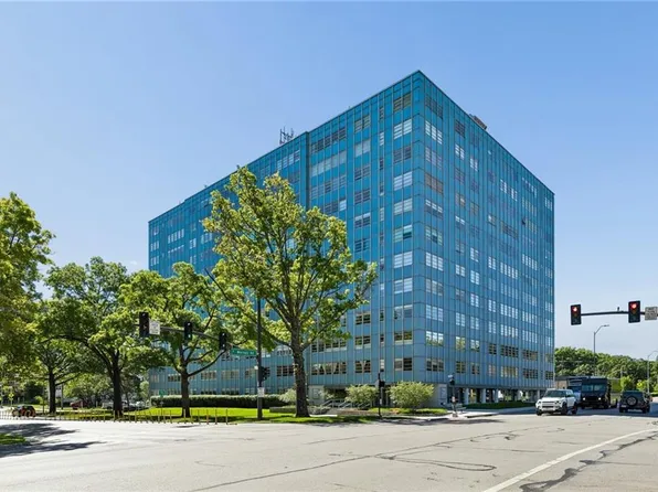 333 W Meyer Blvd APT 306, Kansas City, MO 64113