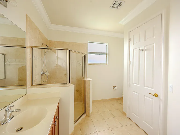2267 NW Padova St — Photo 11