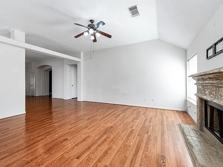 7814 Rocky Peak Ln — Photo 11