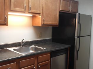 725 Emerald Lake Dr APT 201, Virginia Beach, VA 23455