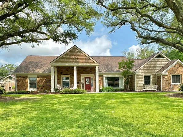 712 Carline St, Berwick, LA 70342