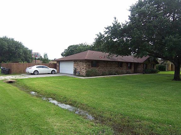 2nd image of 108 Woodsong St