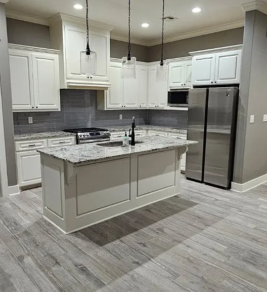 107 Blue Sky Dr — Photo 2