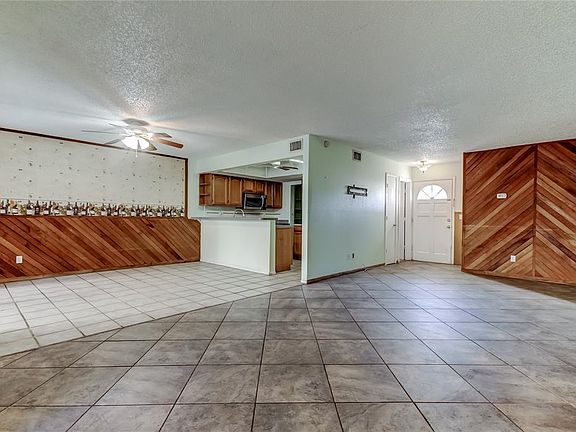 2nd image of 965 WHITMAN DRIVE