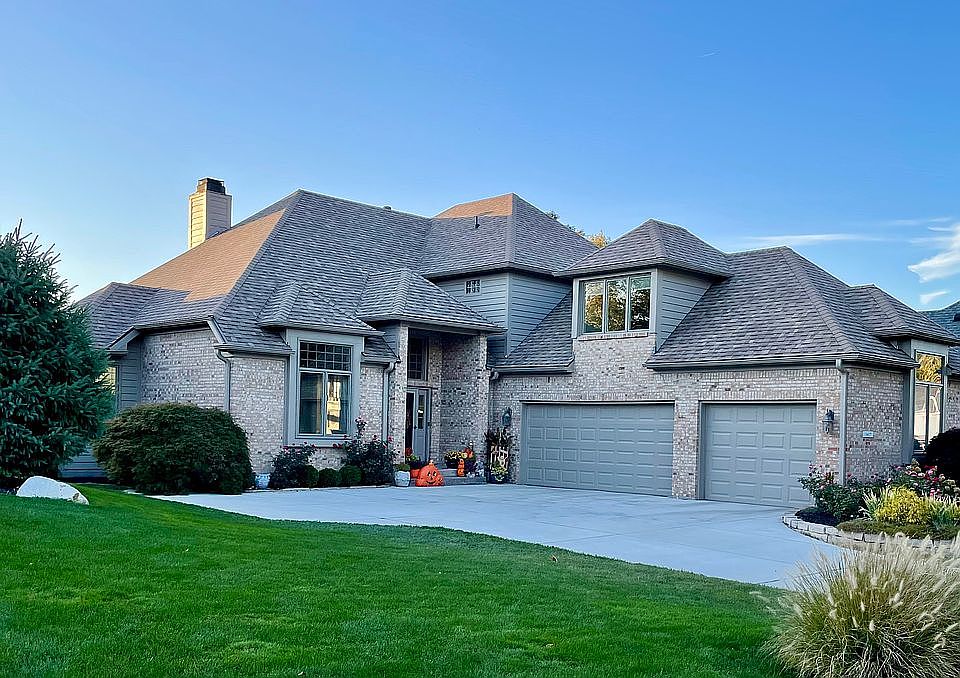 1st image of 6602 Royal Oakland Dr