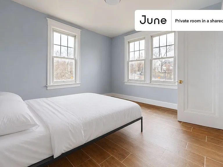 2826 Pennsylvania Ave SE #E — Photo 1