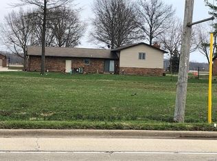 1208 Hanover St, Germantown, IL 62245