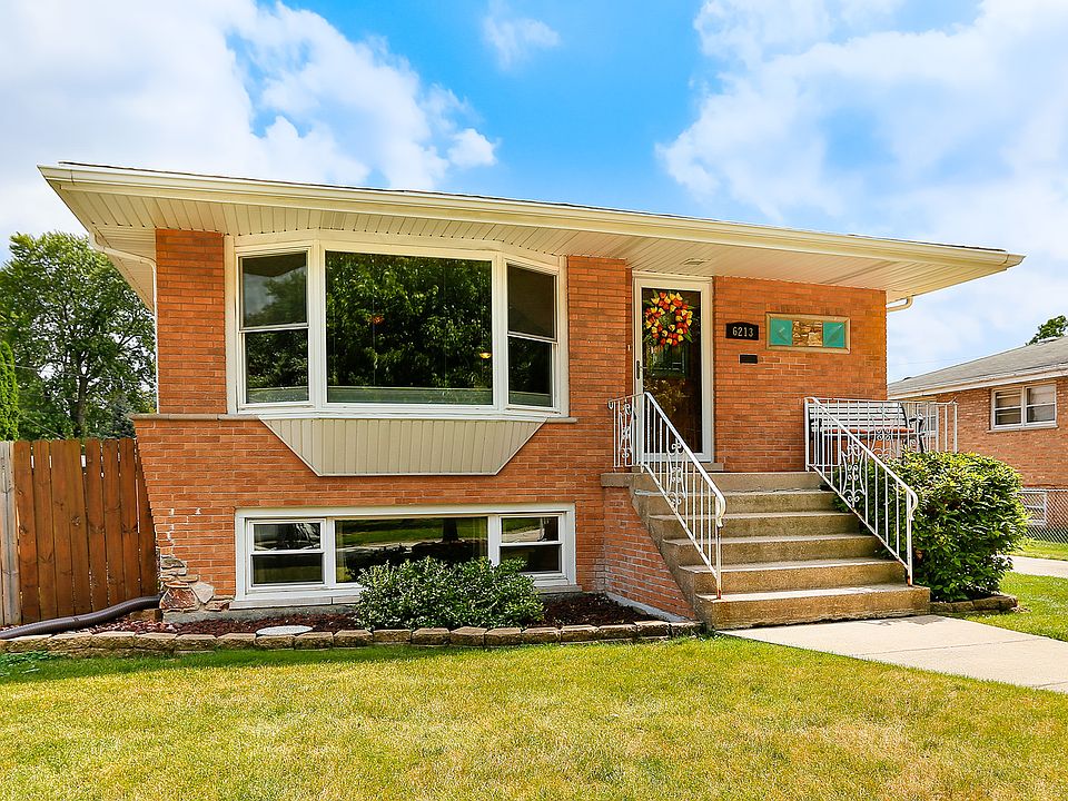 1st image of 6213 W 92nd Pl