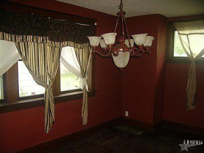 2nd image of 318 Kinnaird Ave