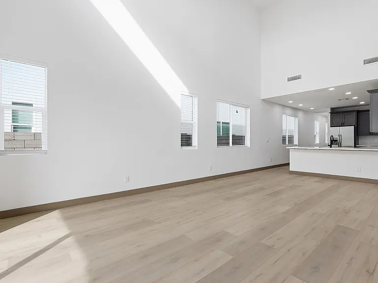 2809 E Trumbull Rd #2 — Photo 10