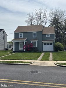 1018 S 4th St, Chambersburg, PA, 17201
