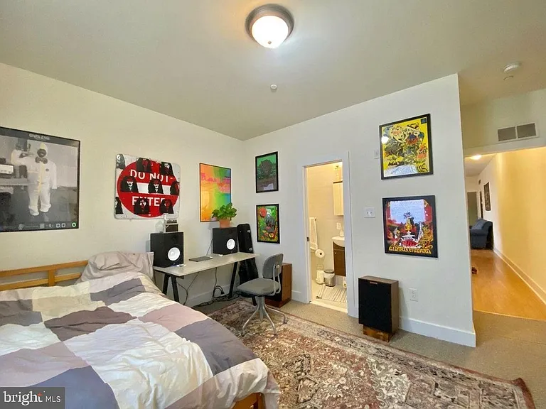 1622 W Jefferson St #1 — Photo 10