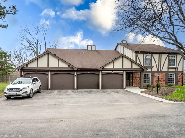 2950 Northampton Dr APT B2, Rolling Meadows, IL 60008